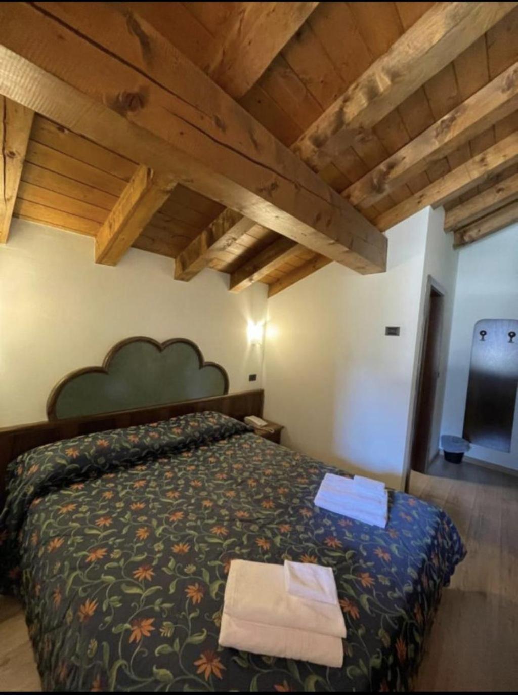 Hotel Quadrifoglio Pinzolo Kültér fotó