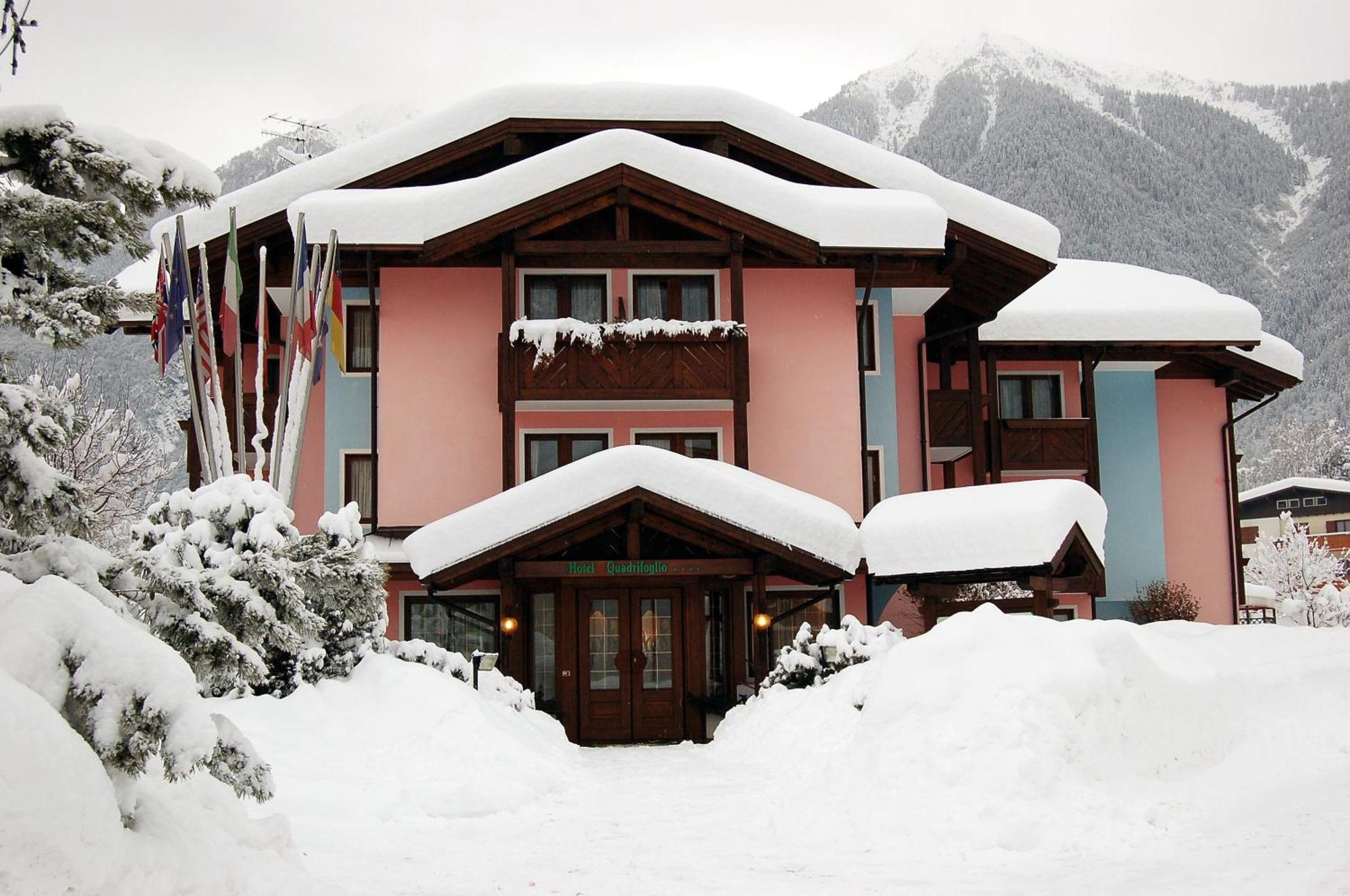 Hotel Quadrifoglio Pinzolo Kültér fotó