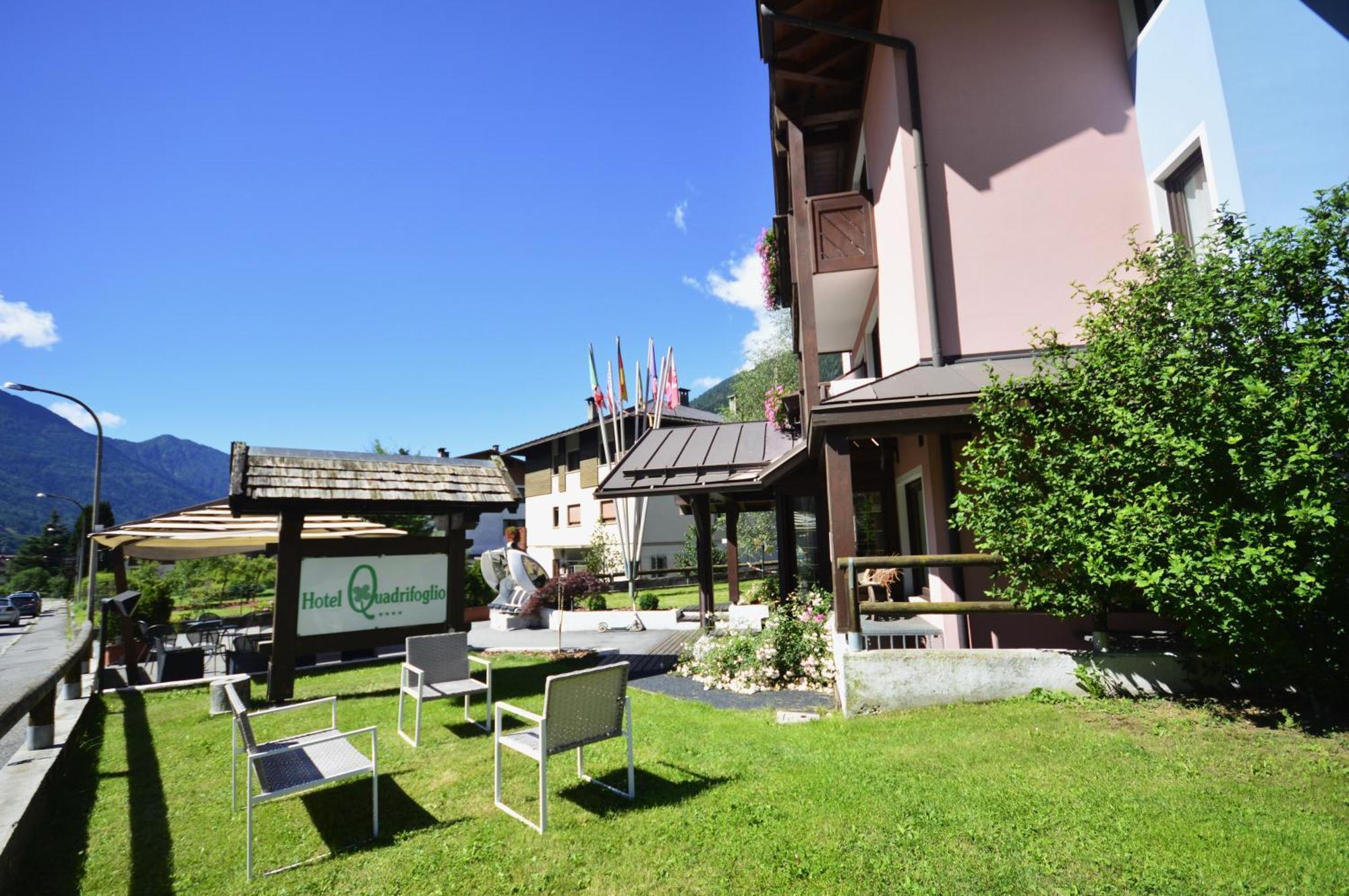 Hotel Quadrifoglio Pinzolo Kültér fotó