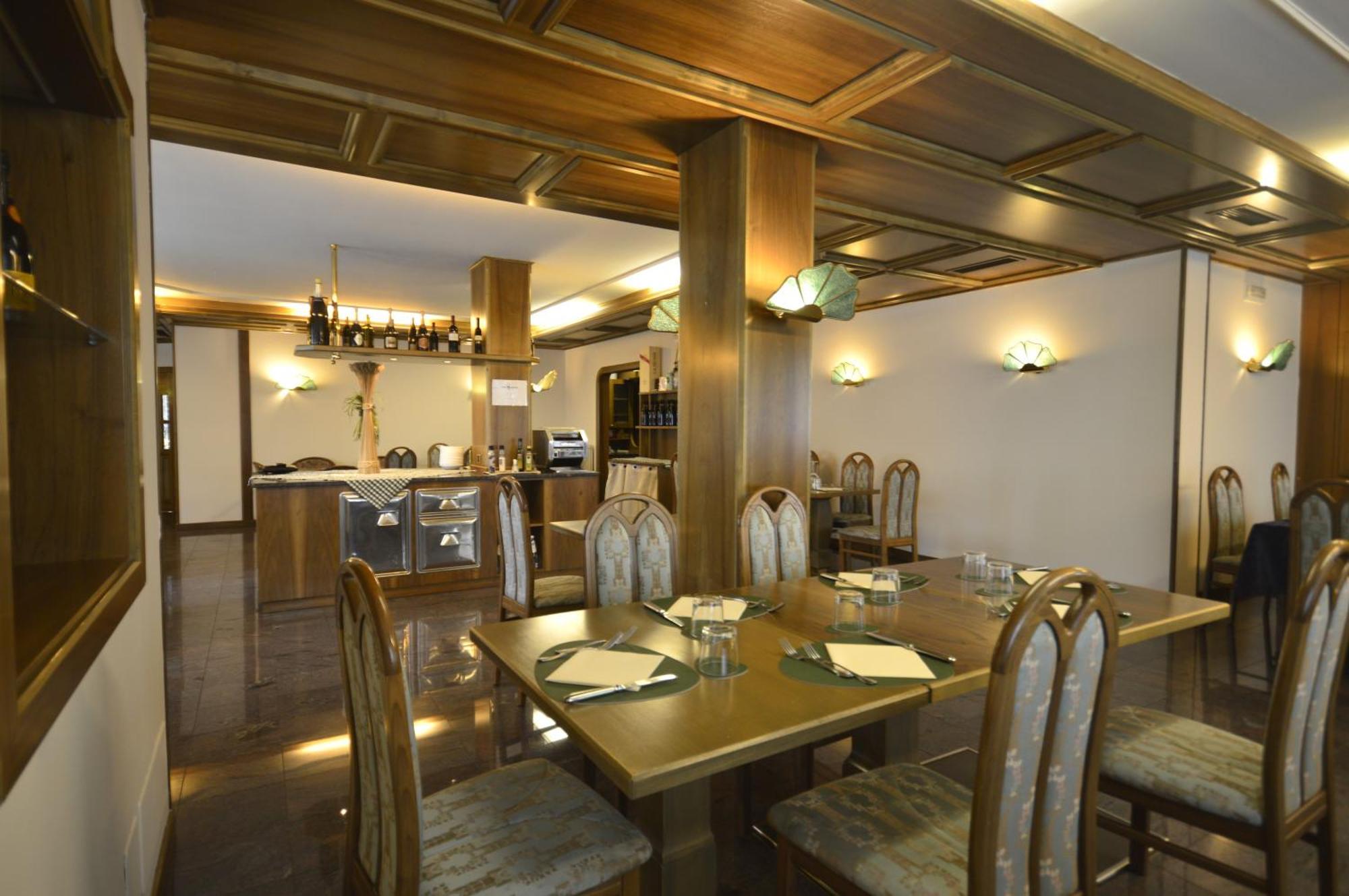 Hotel Quadrifoglio Pinzolo Kültér fotó