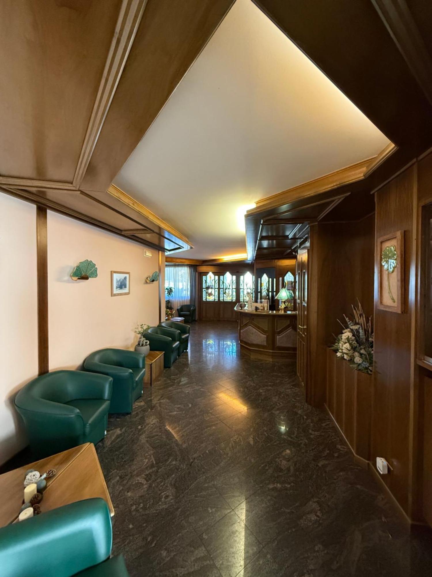 Hotel Quadrifoglio Pinzolo Kültér fotó